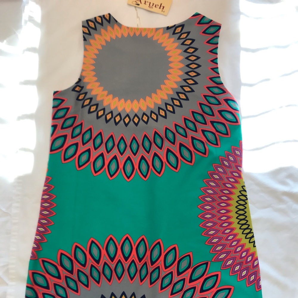 Sleeveless dress